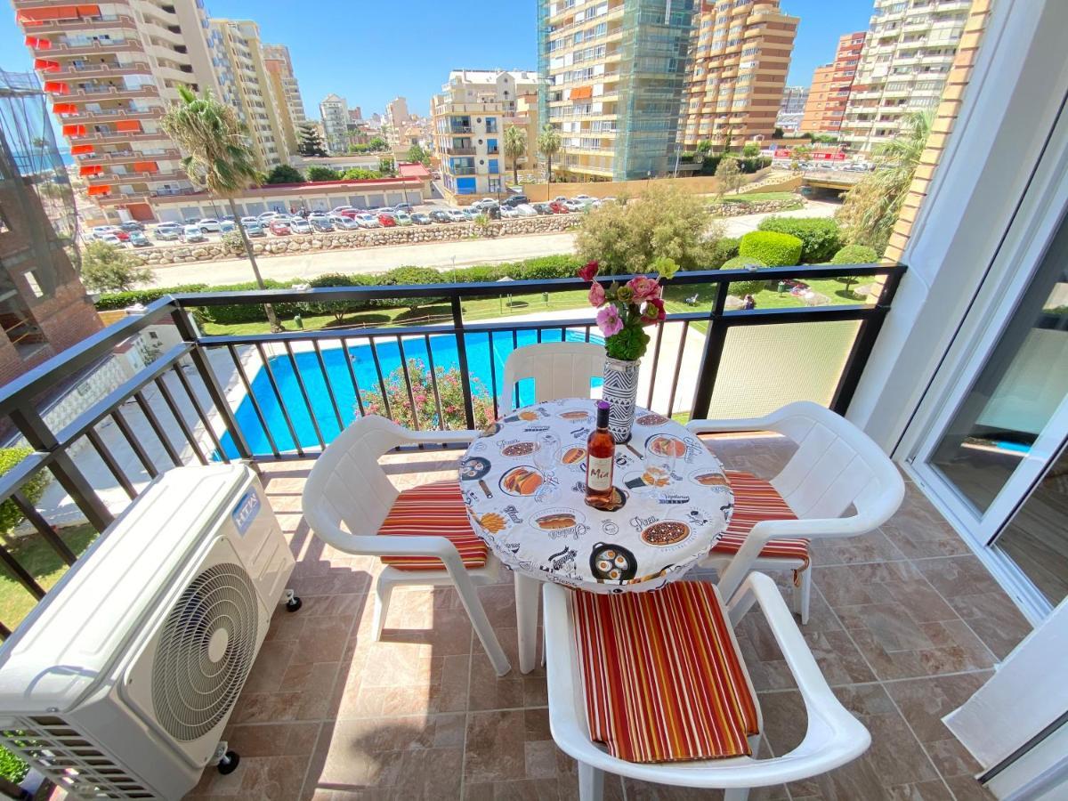Modern 1 Bedroom Seaside Apartment With Pool Fuengirola Dış mekan fotoğraf