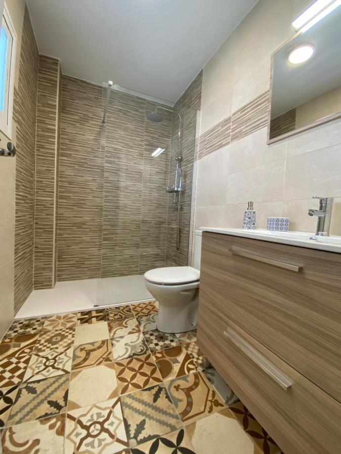 Modern 1 Bedroom Seaside Apartment With Pool Fuengirola Dış mekan fotoğraf