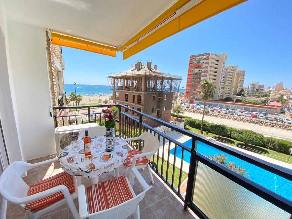 Modern 1 Bedroom Seaside Apartment With Pool Fuengirola Dış mekan fotoğraf